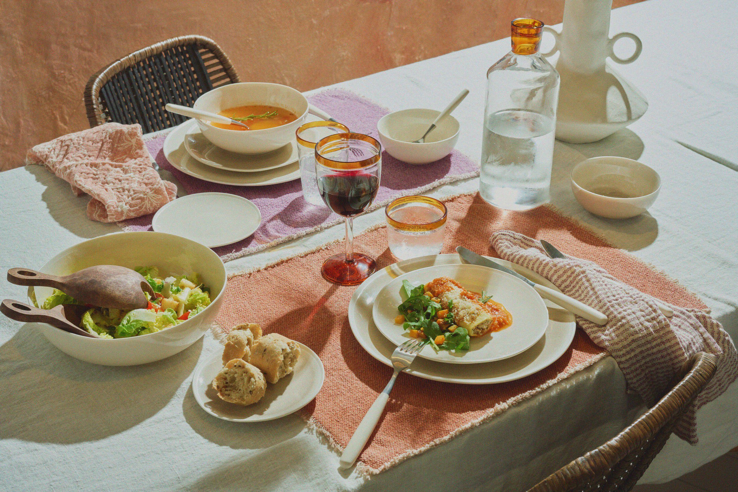 Фарфоровая круглая десертная тарелка POMAX печенье ARCH-00086238 - Вид №7