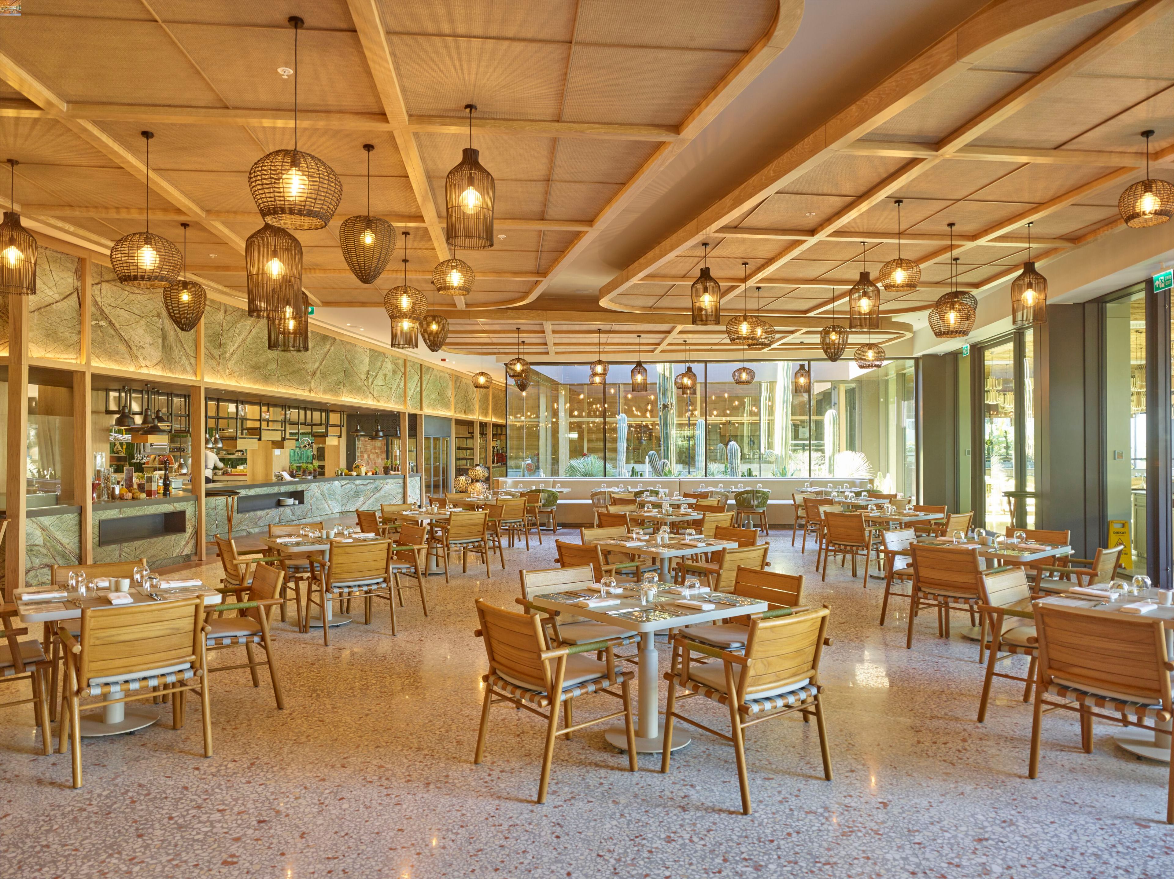 Стул для сада из тикового дерева с подлокотниками YAAZ Uz ARCH-00131019 - Вид №4