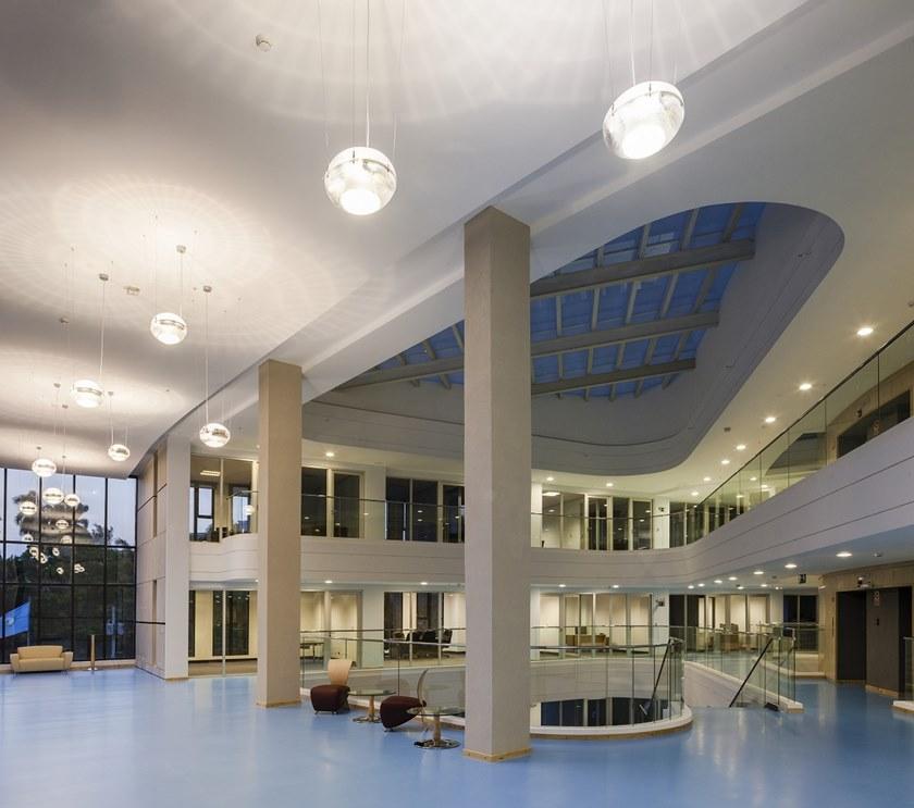 iGuzzini Светодиодный подвесной светильник из поликарбоната Gem sun-id-1472530 - Вид №3