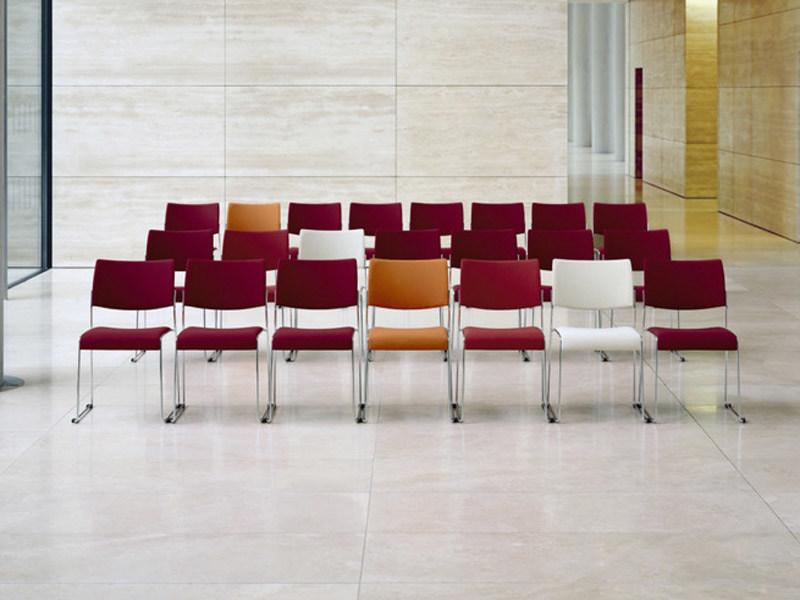 Brunner Стул для конференций, штабелируемый салазками, с подлокотниками Linos sun-id-1371427 - Вид №4