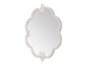 Настенное зеркало в рамке