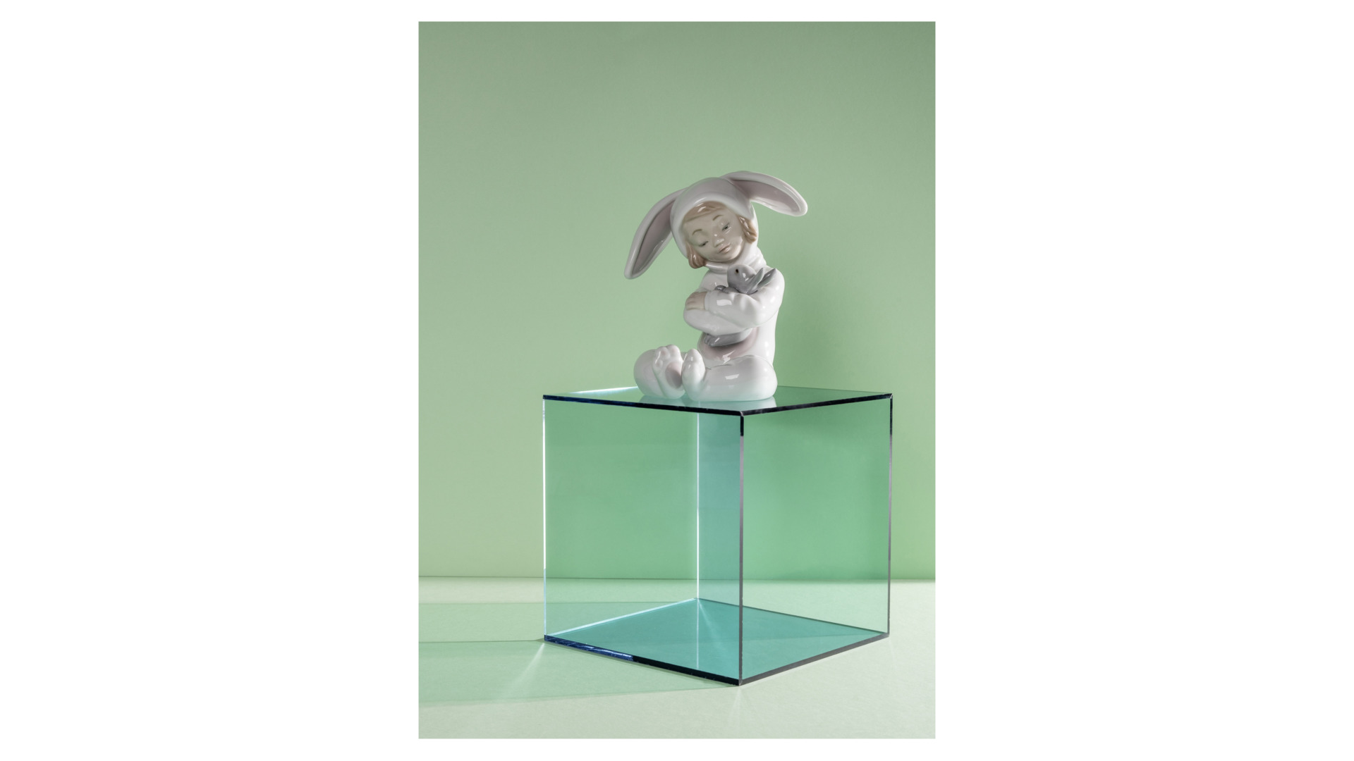 10669056 LLADRO Фигурка Lladro "В костюме кролика" 10х14см Фарфор Lladró  - Вид №1
