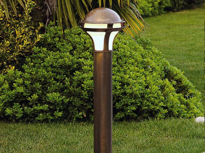 Металлический световой столб