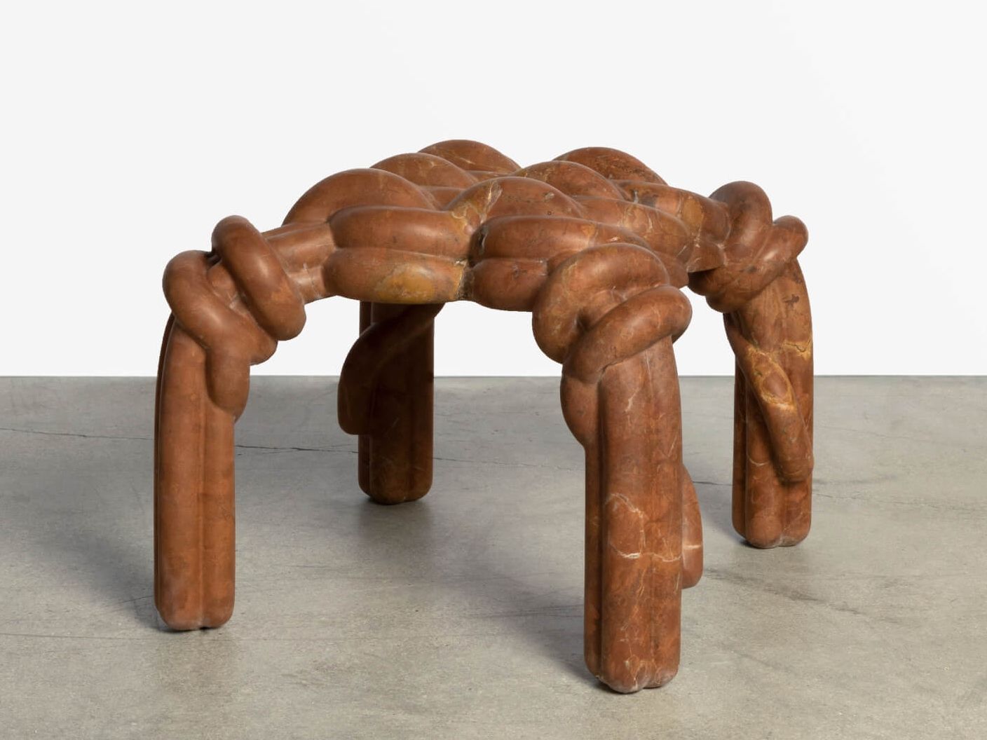 Мраморная подставка для ног Kelly Wearstler Nudo ARCH-00134502