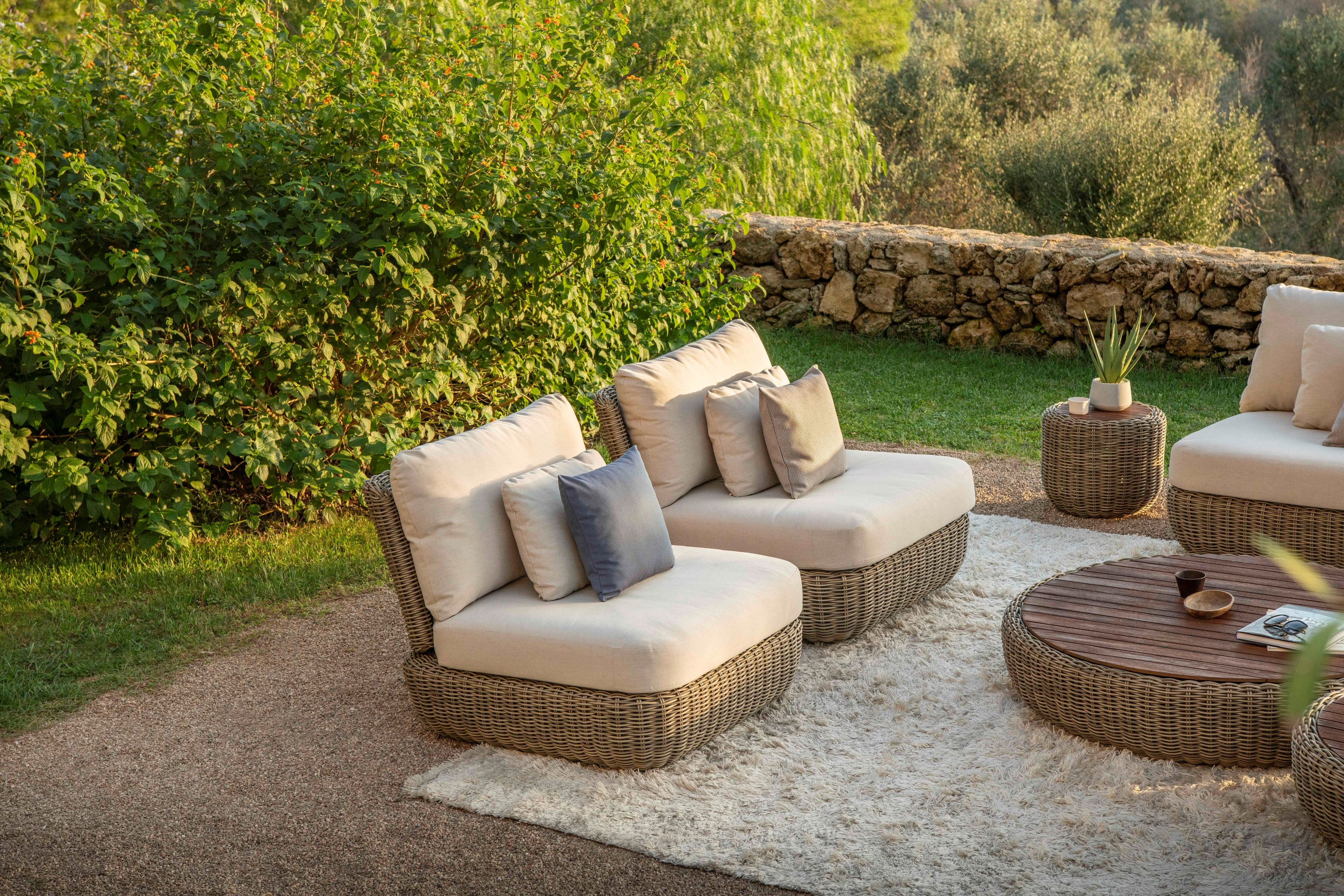 Плетеный круглый низкий садовый столик Jardinico Tugu ARCH-00094466 - Вид №8