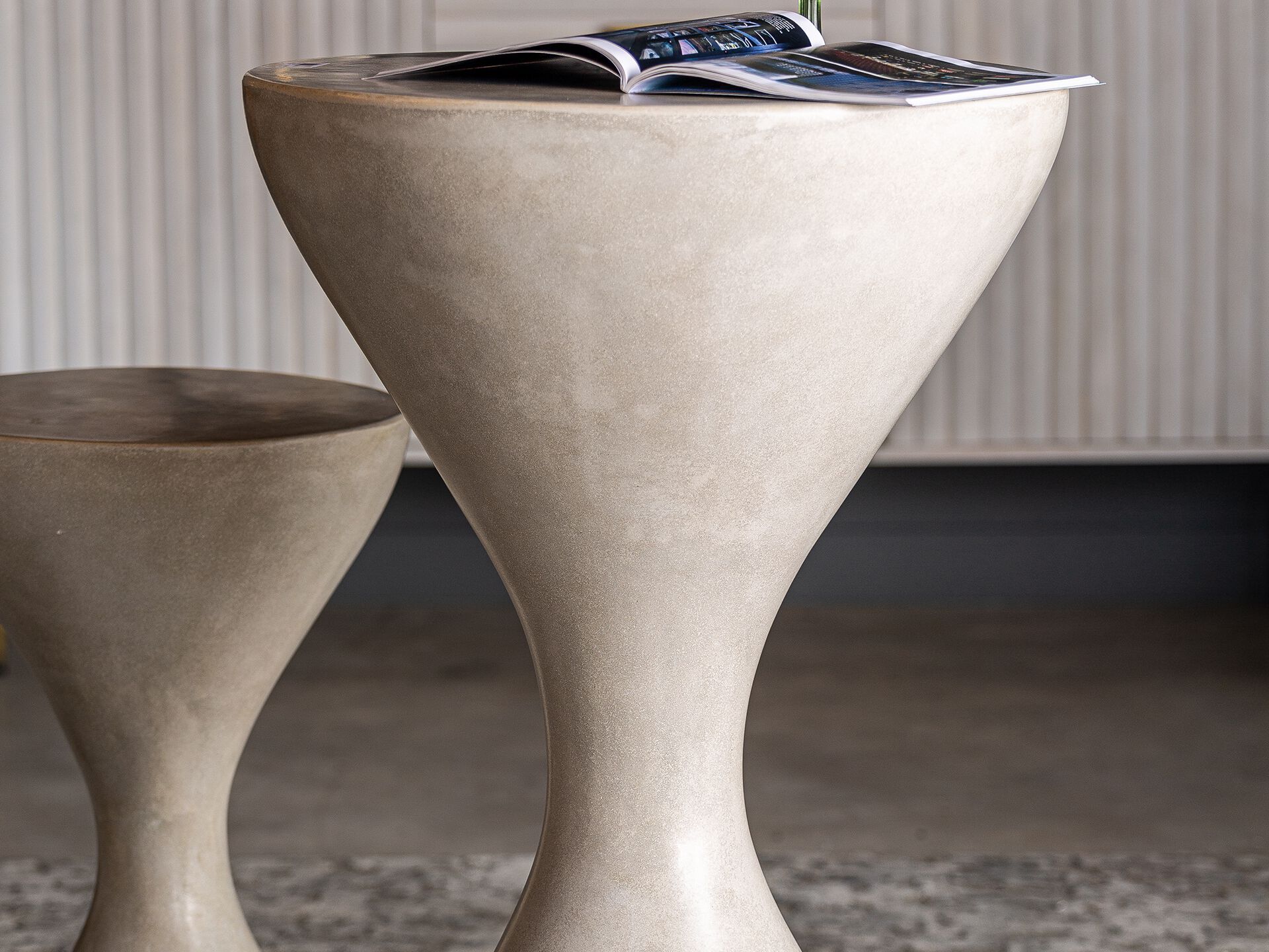 Высокий круглый стол из натурального камня Vical Home TELFS ARCH-00116293 - Вид №2