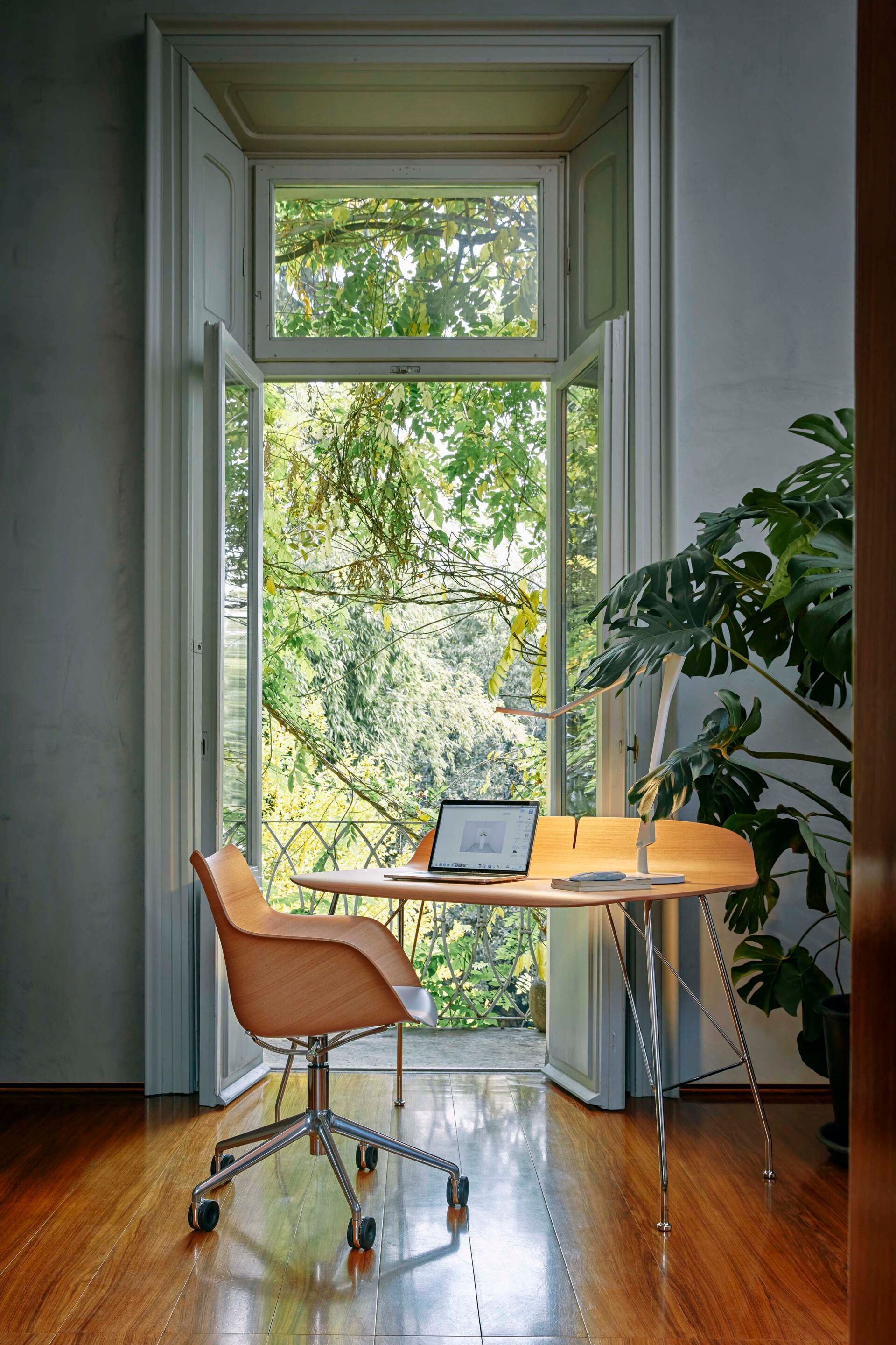 Деревянный письменный стол Kartell EARL OF WOOD ARCH-00064061 - Вид №8