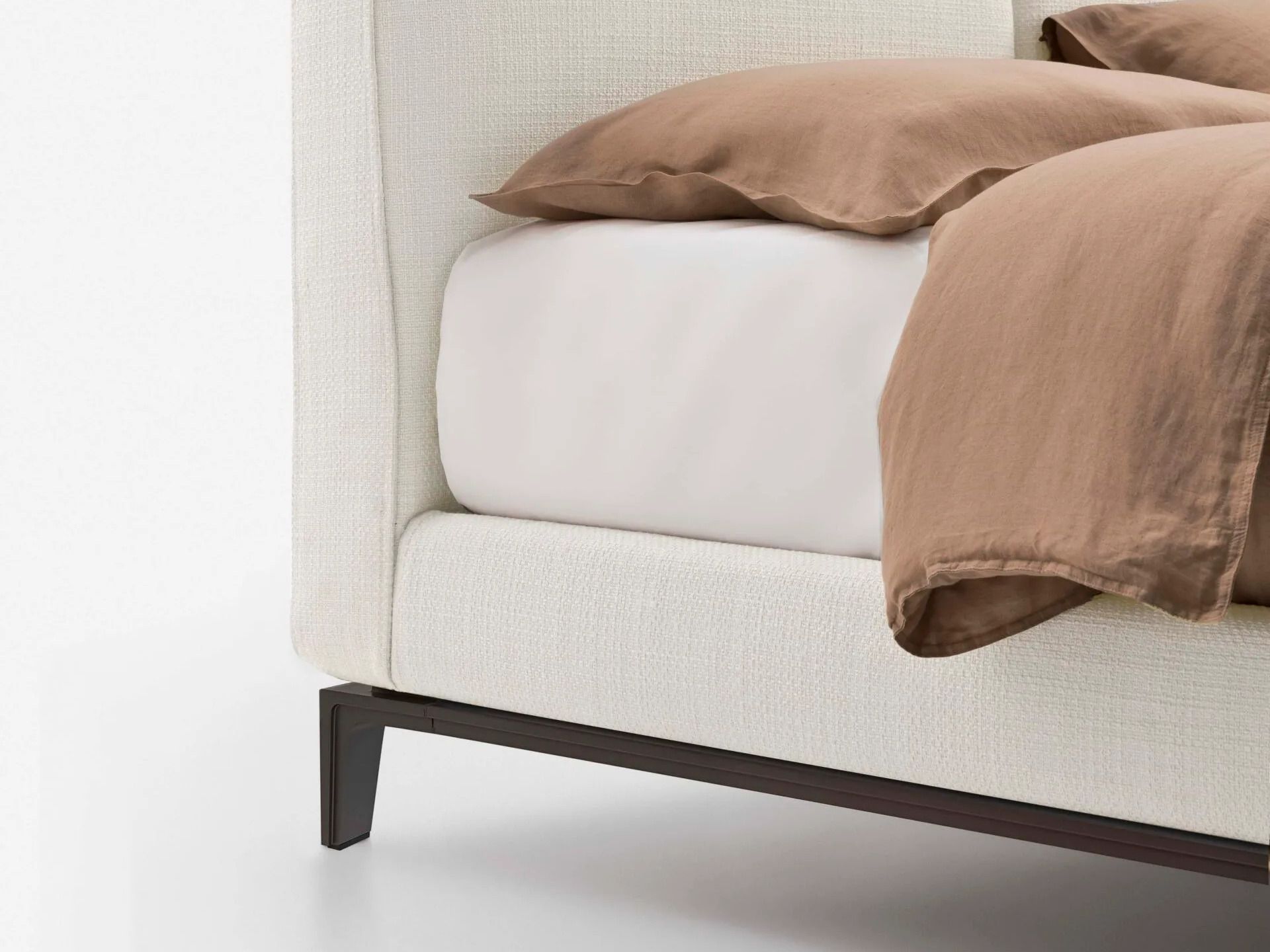 Мягкая кровать с высоким изголовьем Alf DaFrè CASSIOPEA ARCH-00029172 - Вид №11