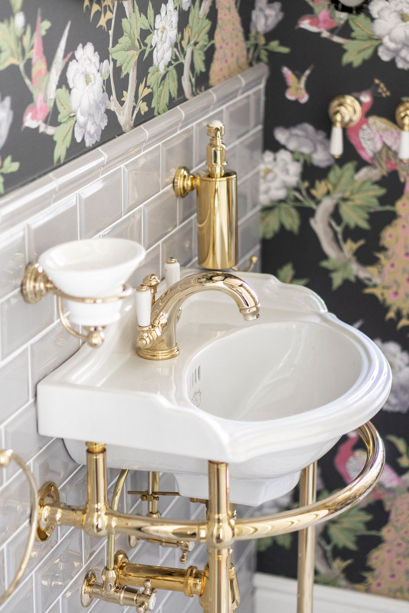 Traditional bathrooms Раковина РИЧМОНД средняя с консолью Tb-my-02s Richmond - Вид №2