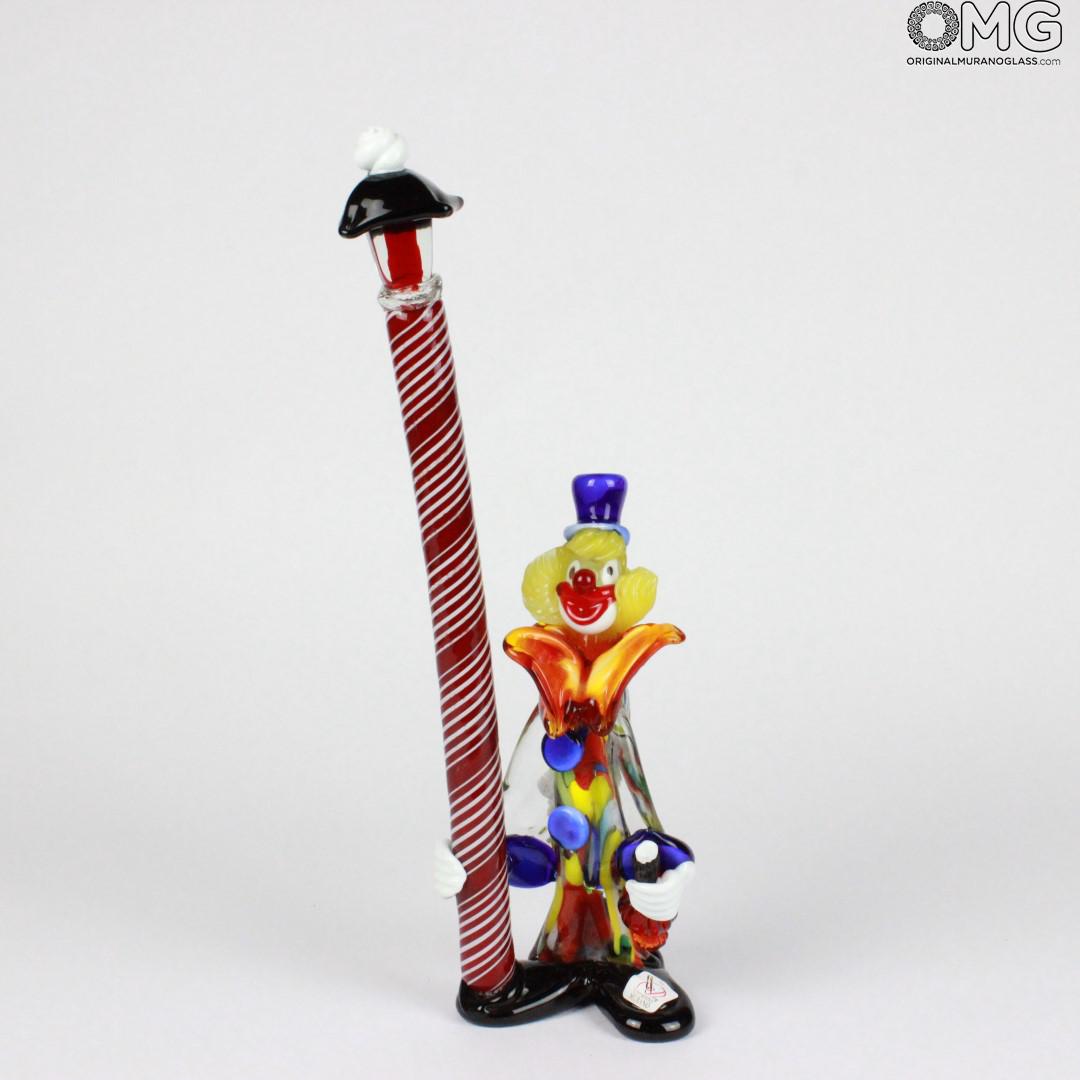 826 ORIGINALMURANOGLASS Статуэтка Клоун с уличным фонарем - муранское стекло OMG 12 см  - Вид №1