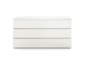 Деревянный комод