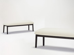 Мягкая скамейка из ткани