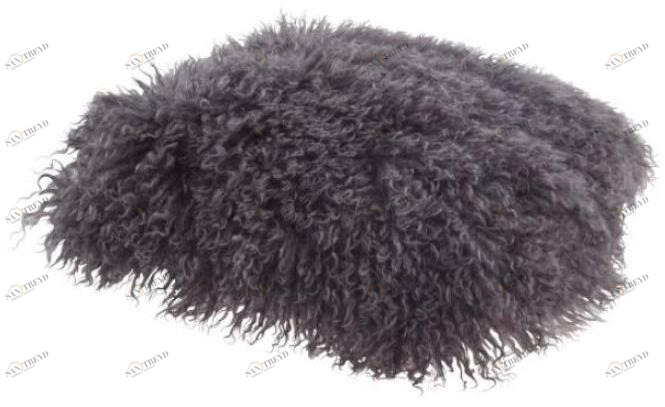 Ligne Roset Однотонная квадратная подушка из овчины  11020095-11020096 