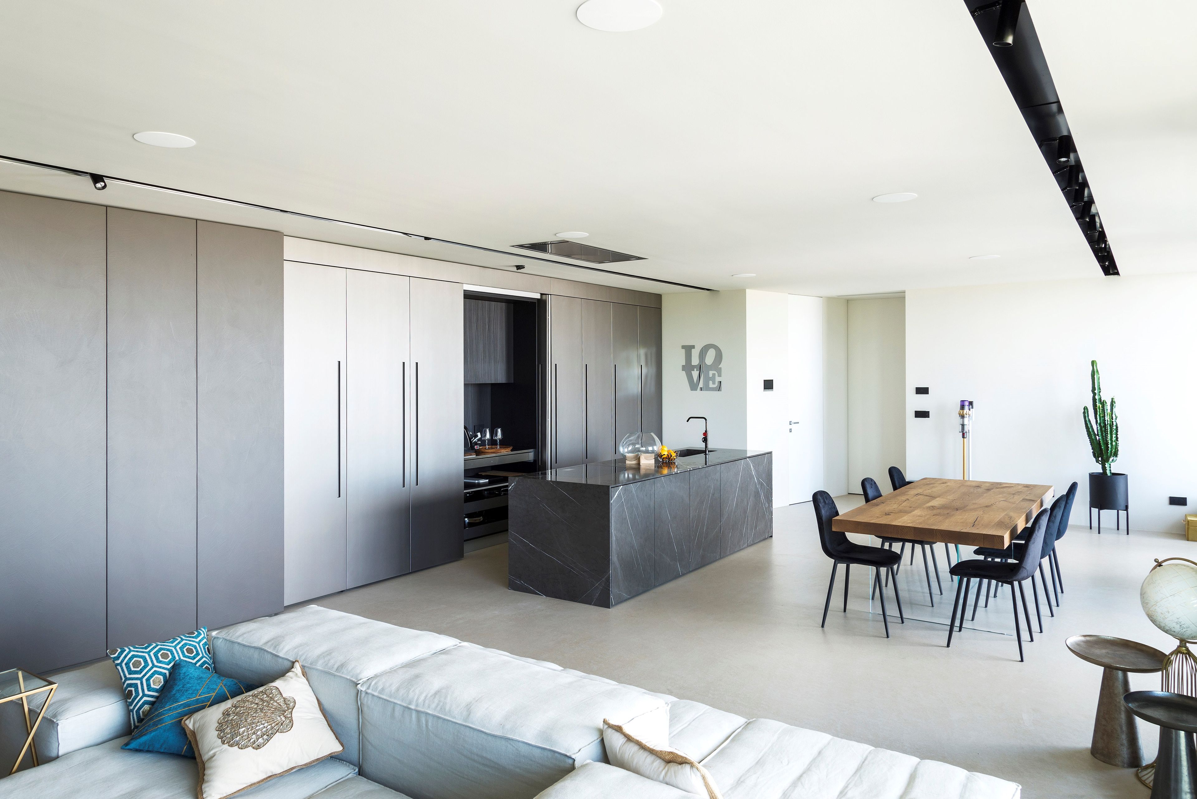 Кухня с островом и системой стен из Коринфского камня TM Italia Cucine D90 ARCH-00015489 - Вид №1