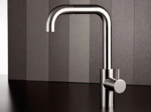 MINA Смеситель для кухни с вытяжным душем Voda 9160