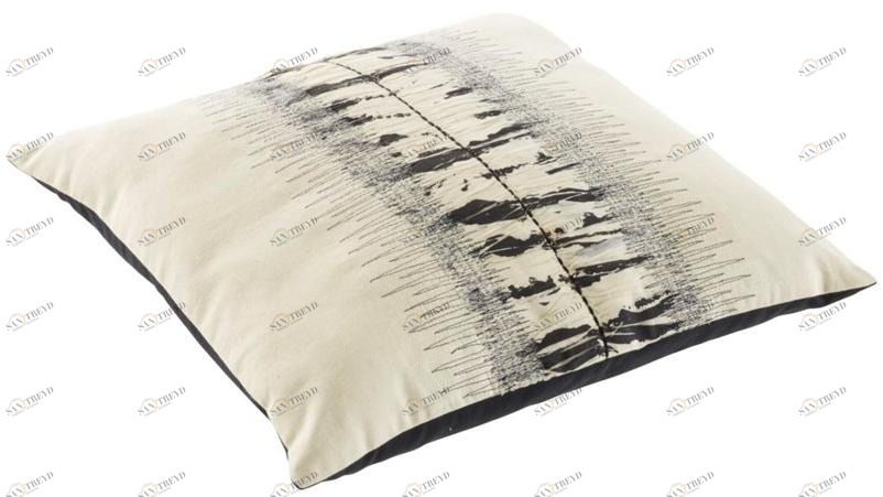 Ligne Roset Подушка с квадратной вышивкой из хлопка  11020607 