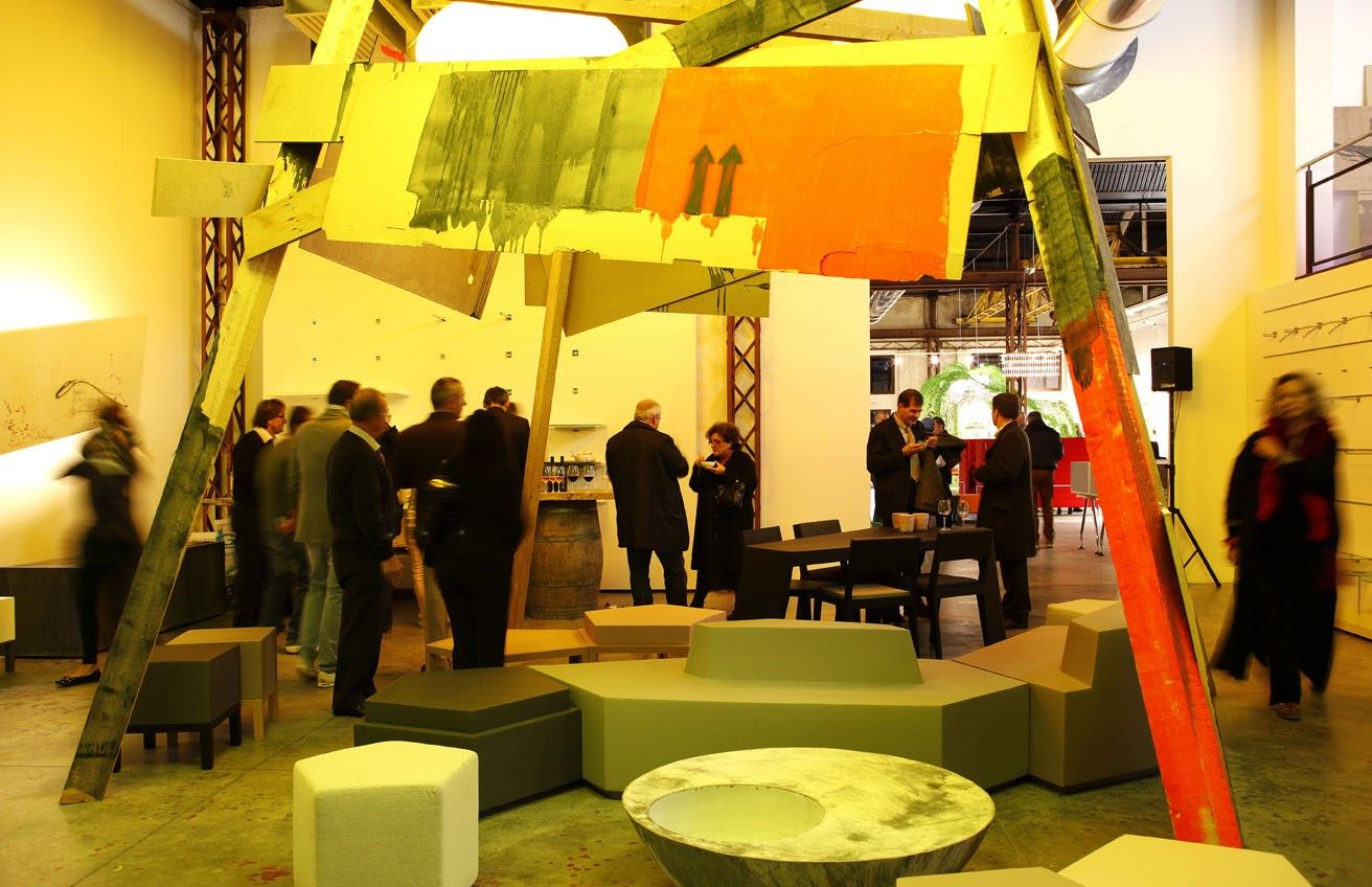 Двусторонний контрактный диван из пены QM Quinze & Milan Pentagon ARCH-00080568 - Вид №3